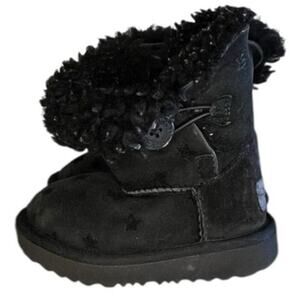 Girls UGG Bailey Button II Star Suede Faux Fur Lined Snow Boot Size 6 Black